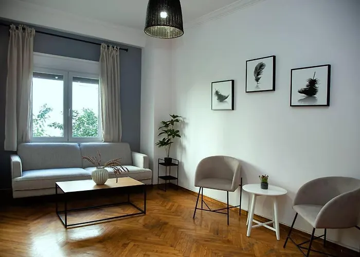 Central Apartment Near Hilton